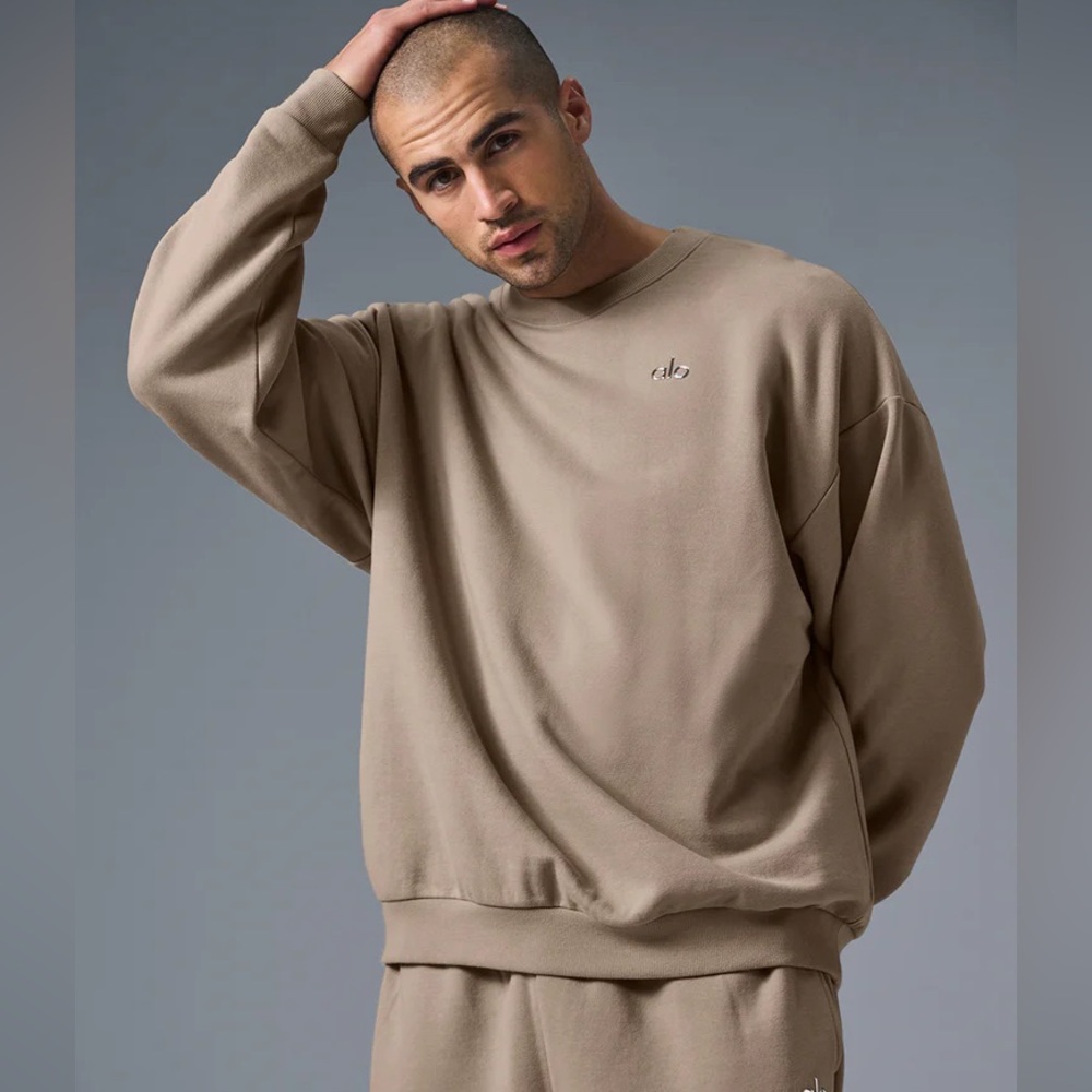Accolade Crew Neck Pullover ALO YOGA